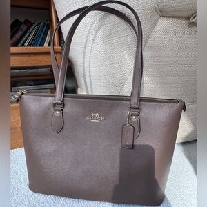 New Gallery Tote Bag